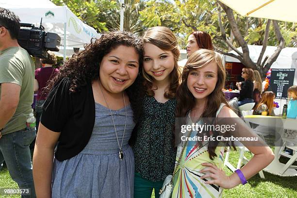 Raini Rodriguez, Sammi Hanratty and Ryan Newman at Lollipop Theater 2nd Annual Game Day on May 05, 2010 at Nickelodeon Animation Studio in Burbank,...