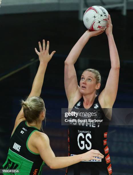 Caitlin Thwaites of the Magpies shoots the ball during the round nine Super Netball match between the Magpies and the Fever at Margaret Court Arena...