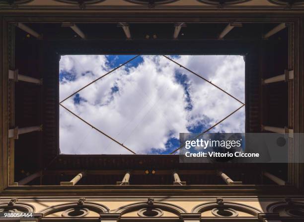 window to sky - ciccione stock-fotos und bilder