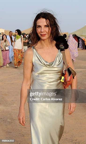 Spanish actress Victoria Abril visits Dajla's Saharan refugee camp during the 7th Sahara International Film Festival on May 2, 2010 in Dakhla,...