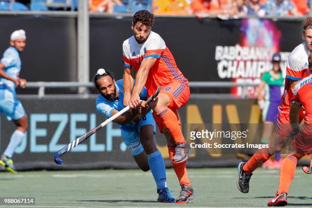 Sardar Singh of India, Valentin Verga of Holland during the Champions Trophy match between Holland v India at the Hockeyclub Breda on June 30, 2018...