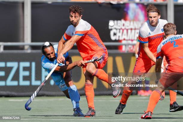 Sardar Singh of India, Valentin Verga of Holland during the Champions Trophy match between Holland v India at the Hockeyclub Breda on June 30, 2018...