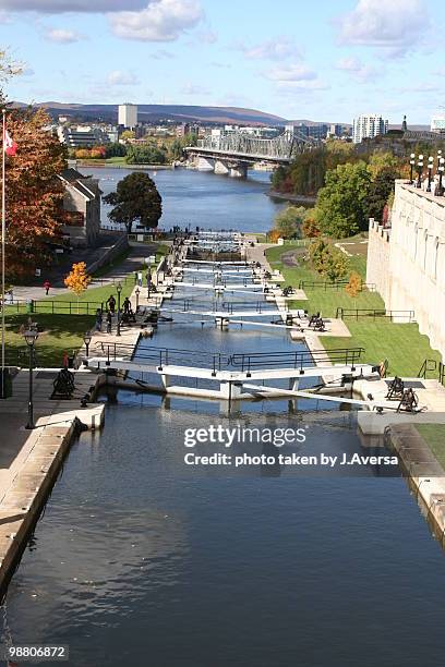 rideau canal lock lock sytem - rideau canal stock pictures, royalty-free photos & images