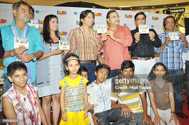 Shaan, Sonali Kulkarni and Sudesh Bhonsle in Mumbai on April 30, 2010.