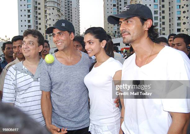 Sajid Nadiadwala, Akshay Kumar, Deepika Padukone and Arjun Rampal at a celebrity cricket match with the cast of Houseful in Mumbai on May 2, 2010.