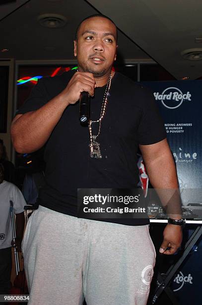 Timbaland performs at the Hard Rock Cafe, Hollywood, CA on December 17, 2009 in Hollywood, California.