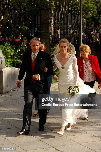 The earl Imre Zichy de Zich et Vasonykeo and his daughter and bride Edina Zichy at her wedding with Pepito Marquez y Gonzalez de Gregorio, Duchess of...