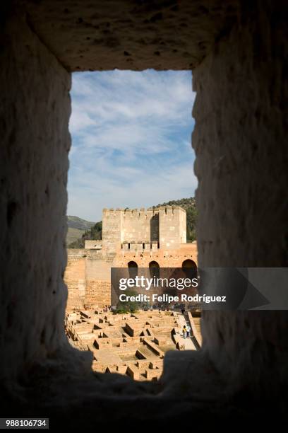 loophole of the alcazaba, alhambra, granada, spain - alcazaba of alhambra stock pictures, royalty-free photos & images