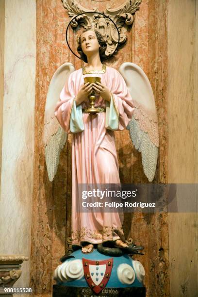 carving of the guardian angel of portugal, encarnao church, lisbon - anjo da guarda imagens e fotografias de stock