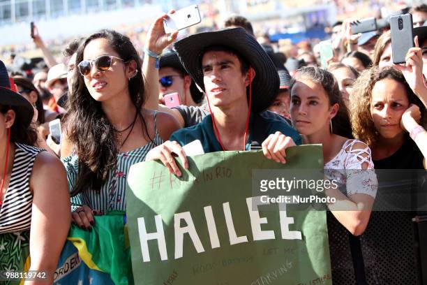 Fans of the US singer Hailee Steinfeld attend her concert at the Rock in Rio Lisboa 2018 music festival in Lisbon, Portugal, on June 30, 2018.