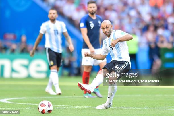 Javier Mascherano of Argentina passes the ball during the 2018 FIFA World Cup Russia Round of 16 match between France and Argentina at Kazan Arena on...