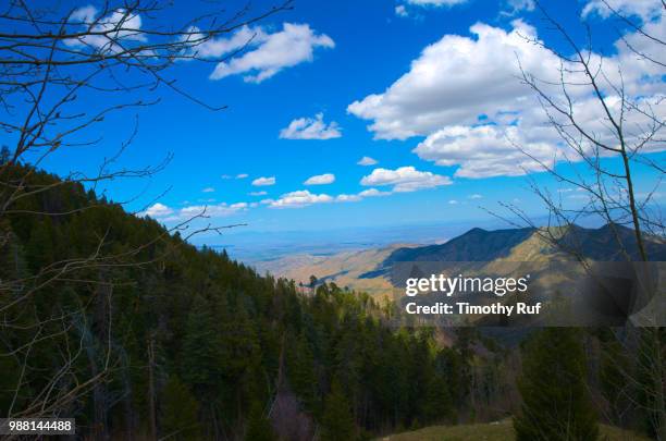 mt lemmon view of valley and clouds - mt lemmon fotografías e imágenes de stock