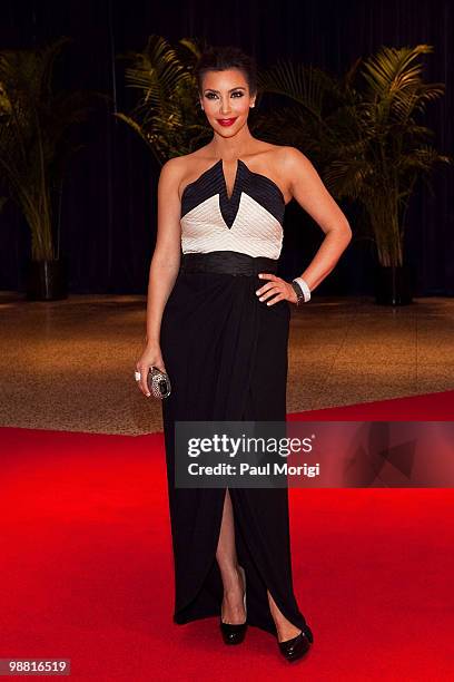 Kim Kardashian arrives at the 2010 White House Correspondents' Association Dinner at the Washington Hilton on May 1, 2010 in Washington, DC.