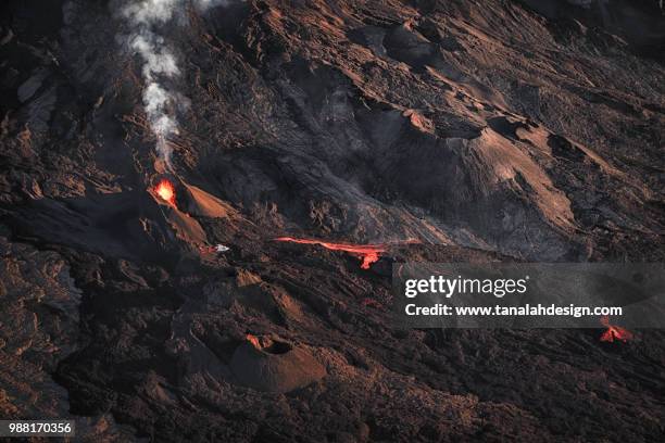 volcano eruption - www photo com stock pictures, royalty-free photos & images