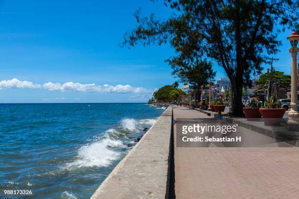 boardwalk in dumaguete - negros oriental stock pictures, royalty-free photos & images