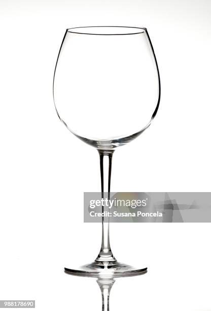 copa - empty wine glass stockfoto's en -beelden