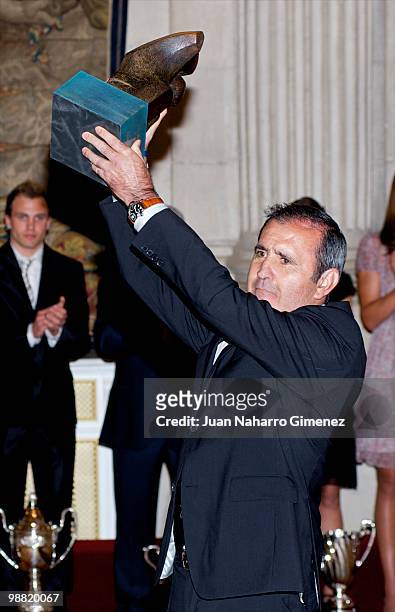 Severiano Ballesteros holds aloft his Lifetime Achievement Award as he attends 'National sports awards 2009' at Palacio Real on May 3, 2010 in...