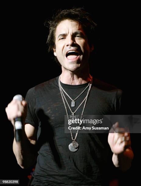 Singer Pat Monahan performs at the Music Preservation Project "Cue The Music" held at the Wilshire Ebell Theatre on January 28, 2010 in Los Angeles,...