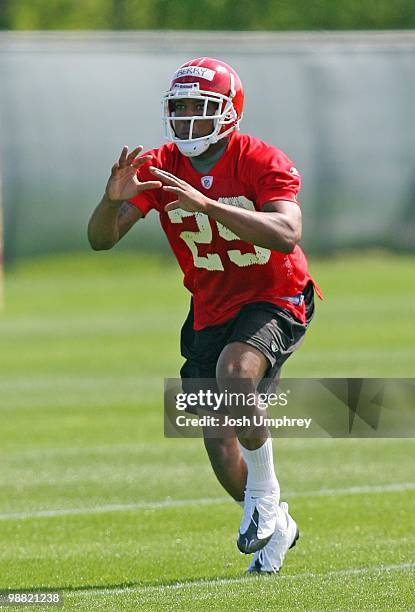 Defensive back Eric Berry of the Kansas City Chiefs runs a drill during the rookie mini camp at the Chiefs practice facility on May 1, 2010 in Kansas...