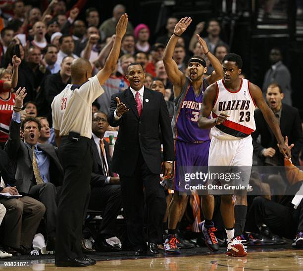 Head coach Alvin Gentry and Jared Dudley of the Phoenix Suns react to a foul call during Game Six of the Western Conference Quarterfinals of the NBA...