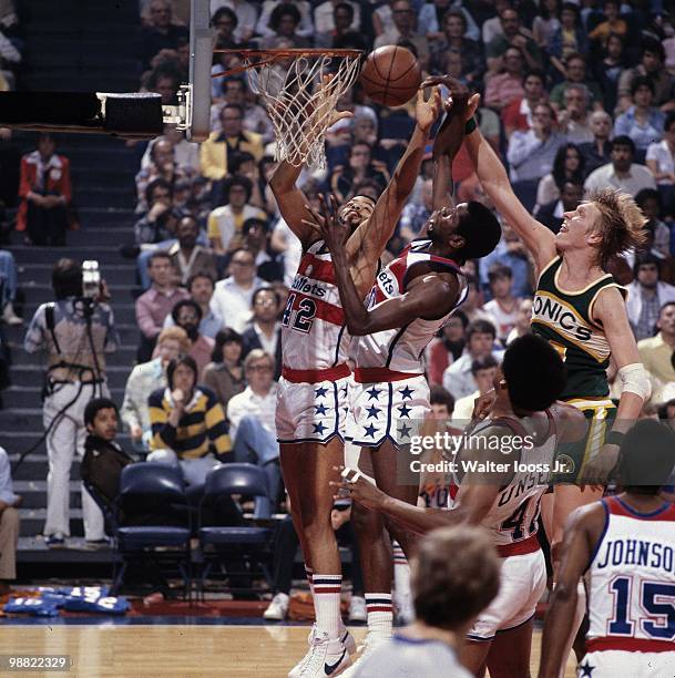 Finals: Washington Bullets Greg Ballard and Bob Dandridge in action vs Seattle SuperSonics Jack Sikma . Landover, MD 5/20/1979--6/1/1979 CREDIT:...