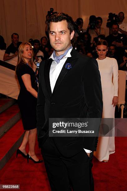 Actor Joshua Jackson attends the Costume Institute Gala Benefit to celebrate the opening of the "American Woman: Fashioning a National Identity"...