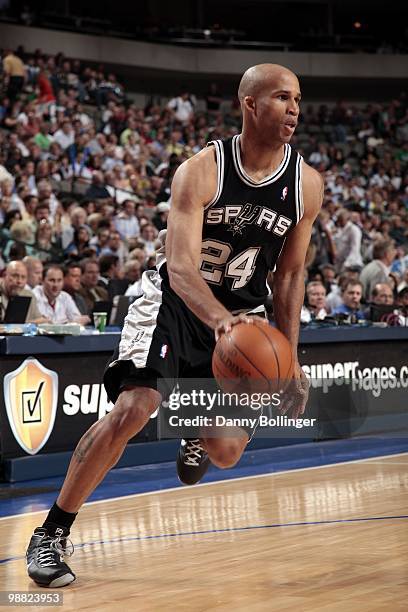 Richard Jefferson of the San Antonio Spurs makes a move to the basket during the game against the Dallas Mavericks at American Airlines Center on...