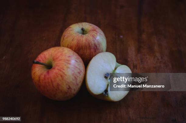 manzana - manzana stockfoto's en -beelden