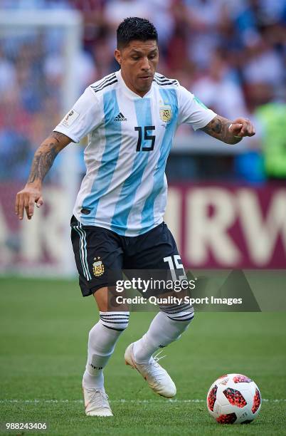 Enzo Perez of Argentina controls the ball during the 2018 FIFA World Cup Russia Round of 16 match between France and Argentina at Kazan Arena on June...