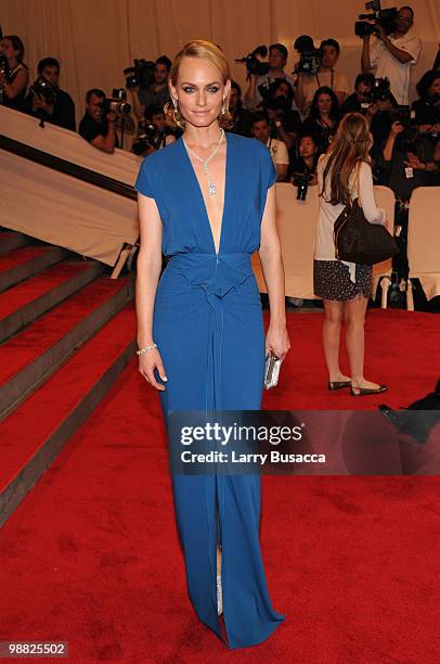 Actress Amber Valletta attends the Costume Institute Gala Benefit to celebrate the opening of the "American Woman: Fashioning a National Identity"...