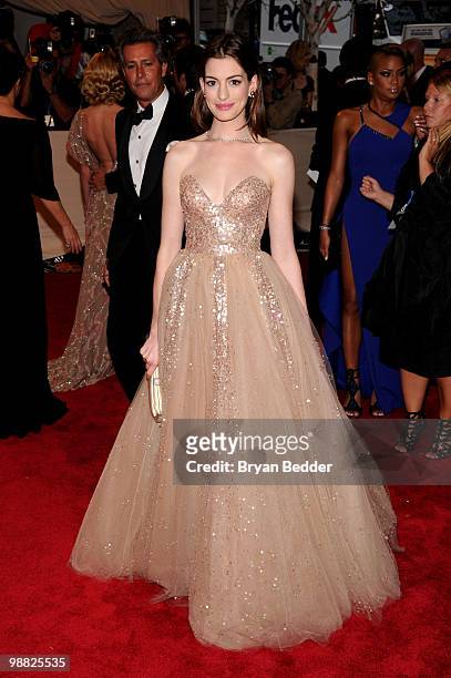 Actress Anne Hathaway attends the Metropolitan Museum of Art's 2010 Costume Institute Ball at The Metropolitan Museum of Art on May 3, 2010 in New...