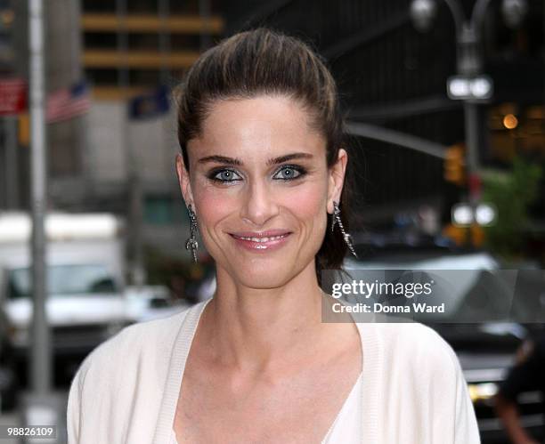 Actress Amanda Peet visits "Late Show With David Letterman" at the Ed Sullivan Theater on May 3, 2010 in New York City.