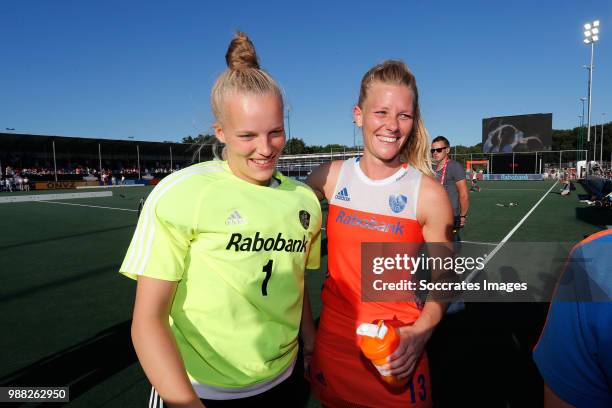 Anne Veenendaal of Holland Women, Caia van Maasakker of Holland Women during the Rabobank 4-Nations trophy match between Holland v Japan at the...