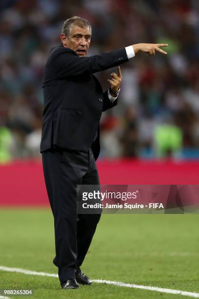 Fernando Santos, Head coach of Portugal gives instructions during the 2018 FIFA World Cup Russia Round of 16 match between Uruguay and Portugal at...