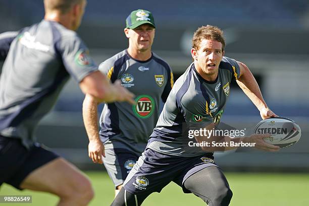 Kurt Gidley of the Kangaroos runs with the ball during an Australian ARL Kangaroos training session at Visy Park on May 4, 2010 in Melbourne,...