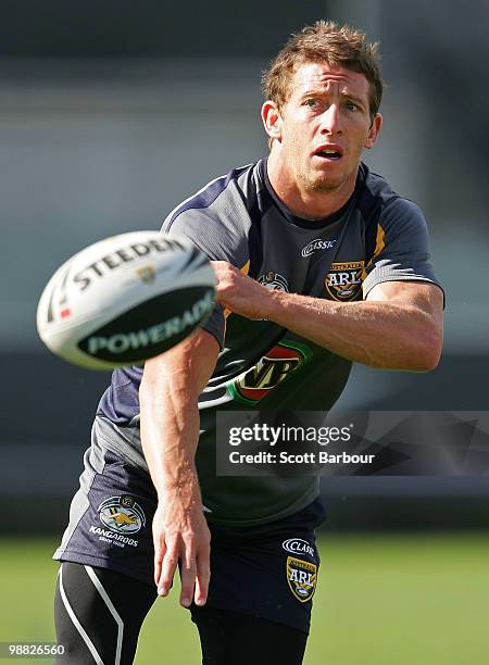 Kurt Gidley of the Kangaroos passes the ball during an Australian ARL Kangaroos training session at Visy Park on May 4, 2010 in Melbourne, Australia.