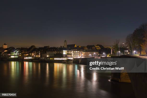 rheinfelden bei nacht - nacht fotografías e imágenes de stock