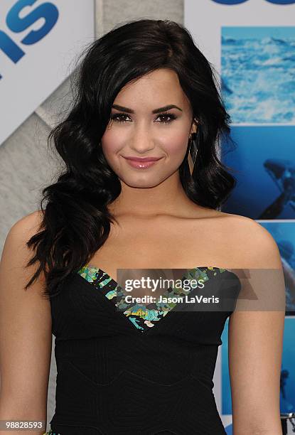 Singer/actress Demi Lovato attends the premiere of "Oceans" at the El Capitan Theatre on April 17, 2010 in Hollywood, California.