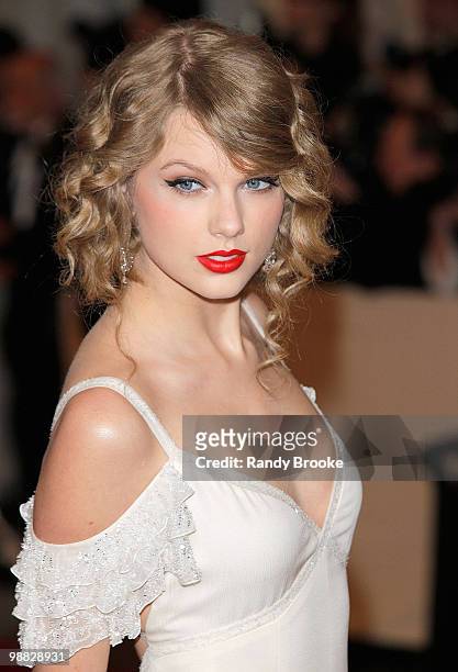Taylor Swift attends the Costume Institute Gala Benefit to celebrate the opening of the "American Woman: Fashioning a National Identity" exhibition...