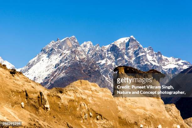 unusually shaped landscape of north sikkim - lachen bildbanksfoton och bilder