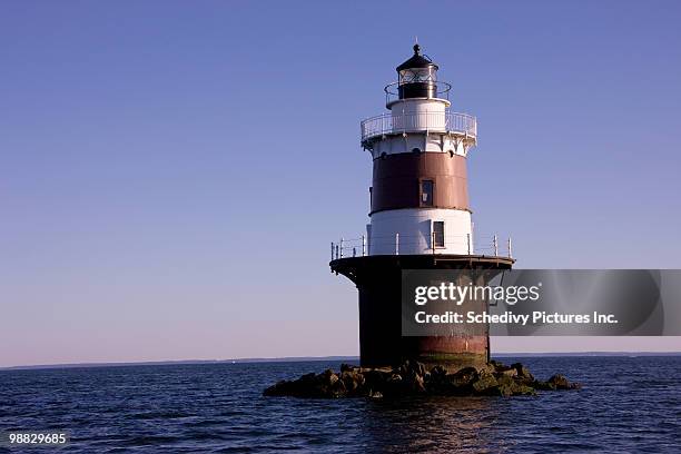 lighthouse long island sound - connecticut stockfoto's en -beelden