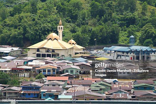 kampong ayer, bandar seri begawan, brunei - seri photos et images de collection