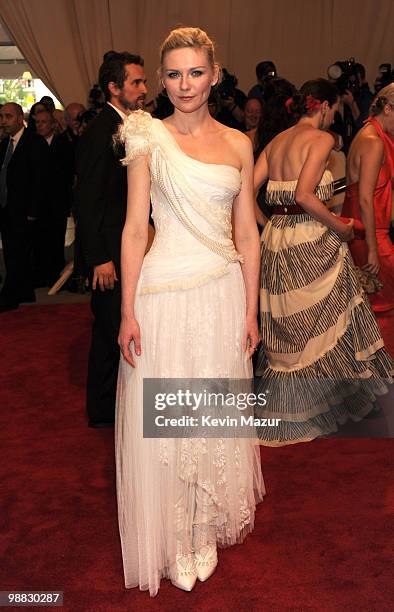 Kirsten Dunst 2010 Photos and Premium High Res Pictures - Getty Images