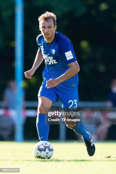 Robert Tesche of Bochum controls the ball during a friendly match between DJK Adler Riemke and VfL Bochum at Bezirkssportanlage Feenstraße on June...