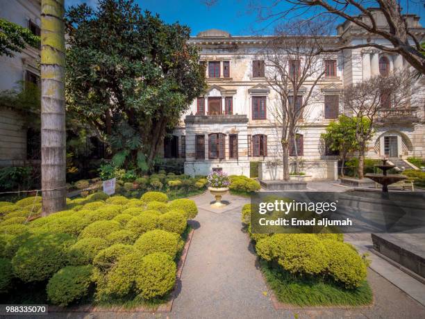 garden of dreams, thamel, kathmandu, nepal - machapuchare stock pictures, royalty-free photos & images