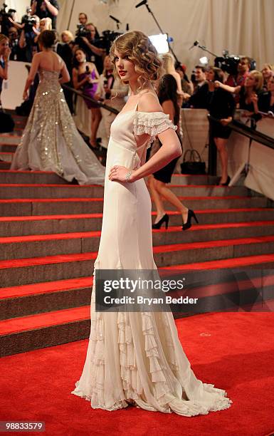 Singer Taylor Swift attends the Metropolitan Museum of Art's 2010 Costume Institute Ball at The Metropolitan Museum of Art on May 3, 2010 in New York...