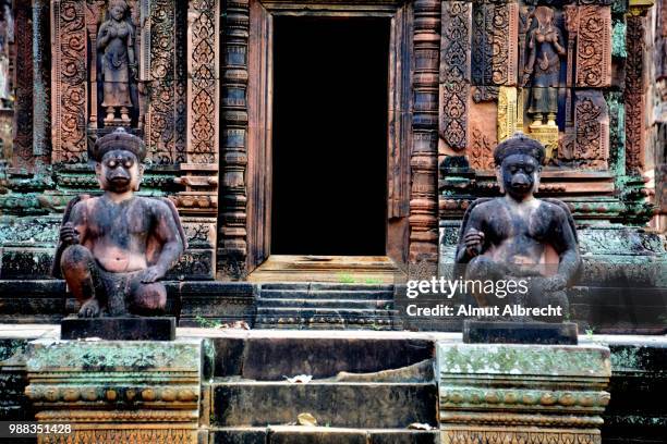 banteay srei (ladytemple) - banteay srei stock pictures, royalty-free photos & images