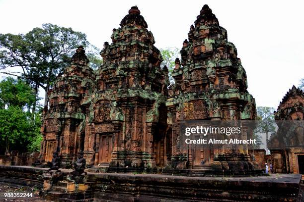 banteay srei (ladytemple) - banteay srei stock pictures, royalty-free photos & images