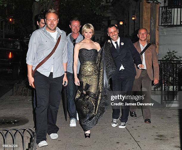 Renee Zellweger walks to Metropolitan Museum of Art's Costume Institute Gala from her Manhattan apartment on May 3, 2010 in New York City.