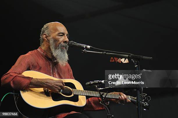 Richie Havens performs on stage at the New Orleans Jazz and Heritage Festivalon May 2, 2010 in New Orleans, Louisiana.